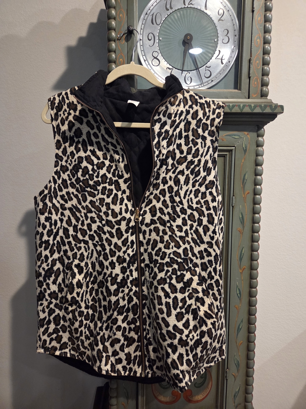 Leopard Print Quilted Vest - Black & Cream
